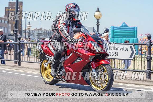 RS2105_9704