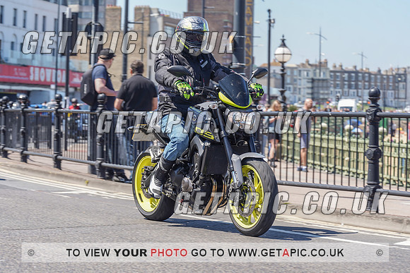 RS2105_9710