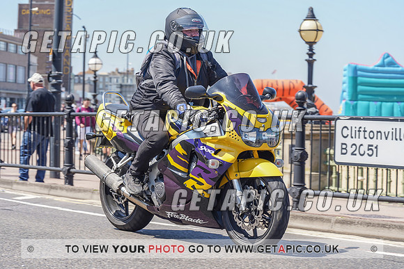 RS2105_9715
