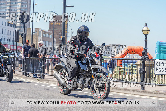RS2105_9738