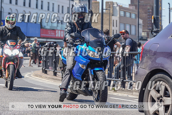 RS2105_9802