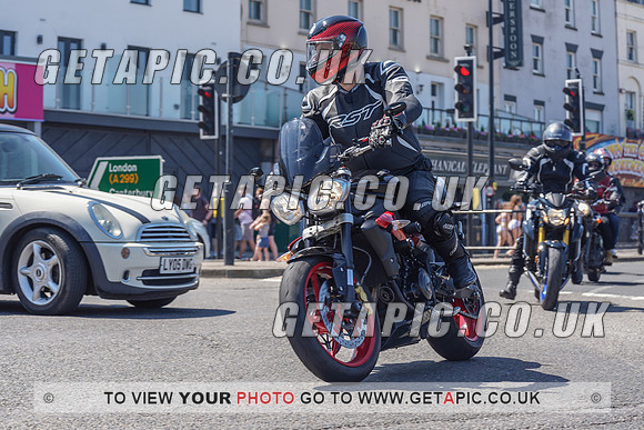 RS2105_9806