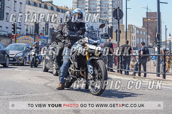 RS2105_9817