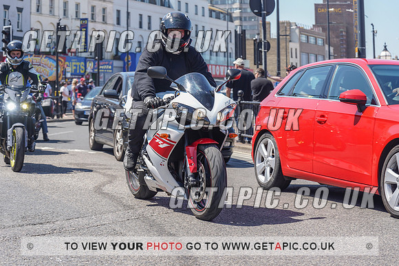 RS2105_9964