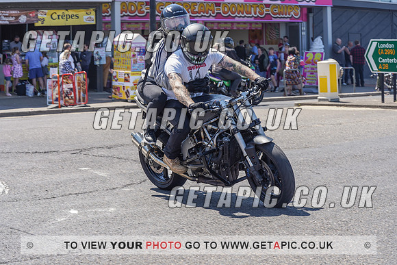 RS2105_10048