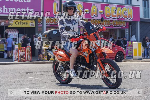 RS2105_10082