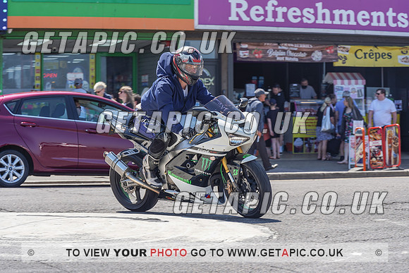 RS2105_10095