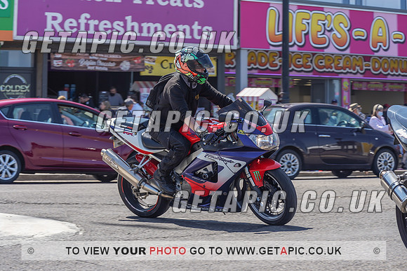 RS2105_10097