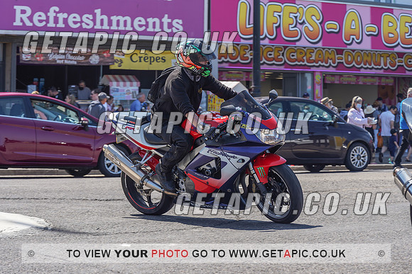 RS2105_10098