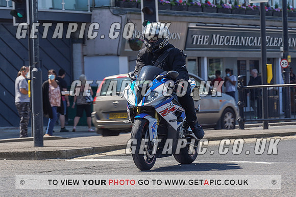 RS2105_10109