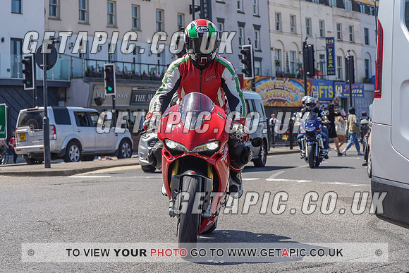 RS2105_10131