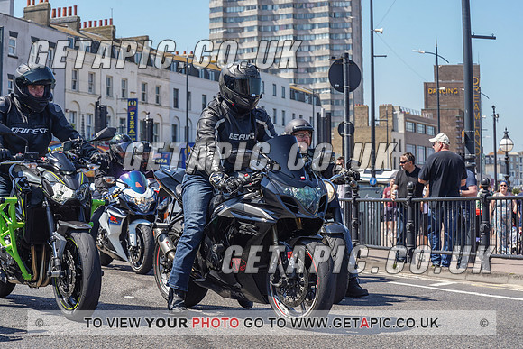RS2105_9330