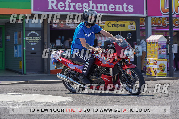 RS2105_9428