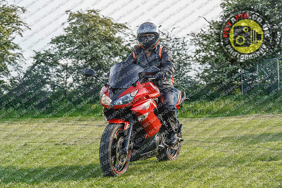 RS2105_6353