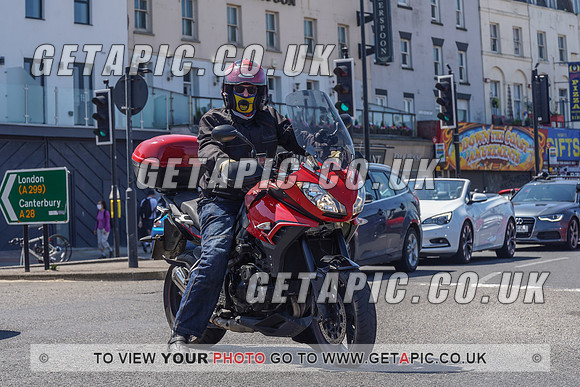 RS2105_10140