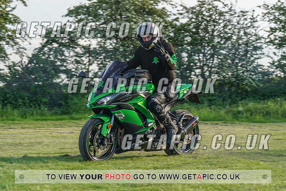 RS2105_6360
