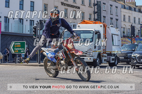RS2105_9445