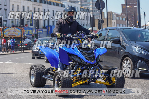 RS2105_10043