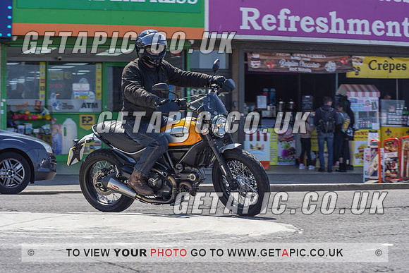RS2105_10217
