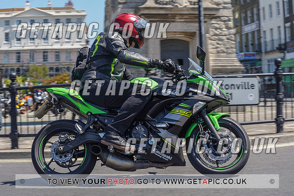 RS2105_10236