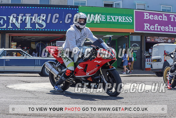 RS2105_10242