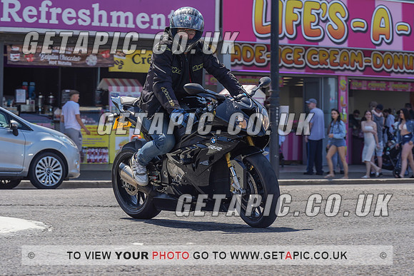 RS2105_10247
