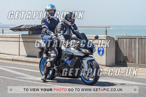 RS2105_10780