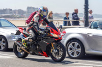 RS2105_10782