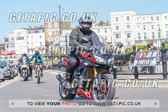 RS2105_10930