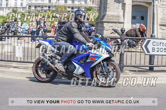 RS2105_10941