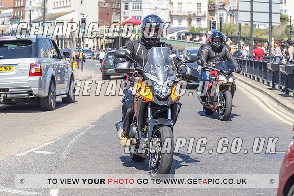 RS2105_10942