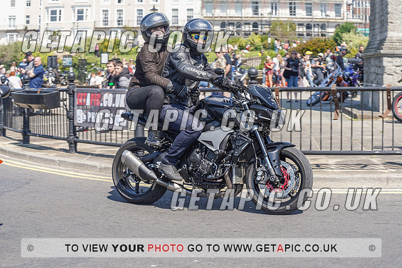 RS2105_10949