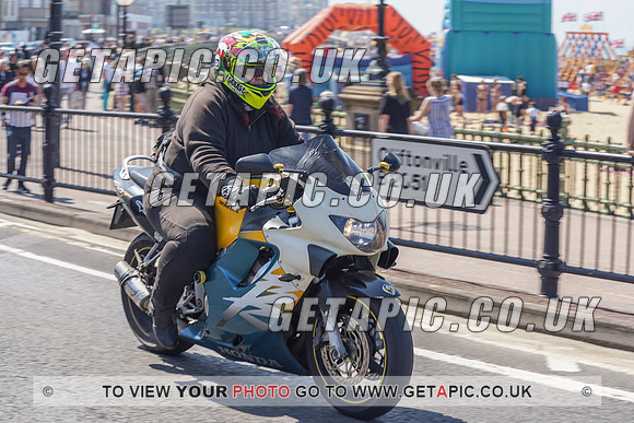 RS2105_10957
