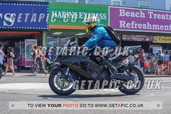 RS2105_10924