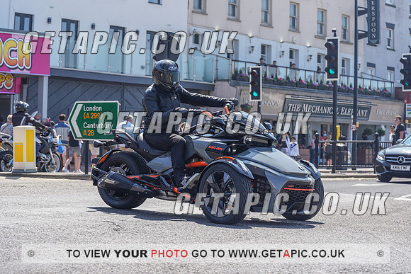 RS2105_10927