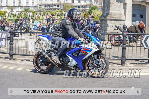 RS2105_10940