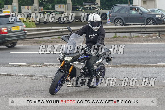 RS2106_1020