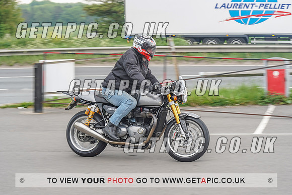 RS2106_1048