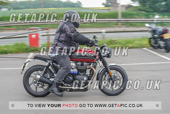 RS2106_1050