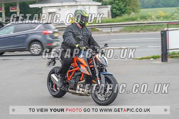 RS2106_1054