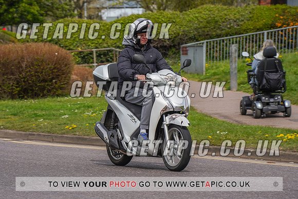 RS2204_7595