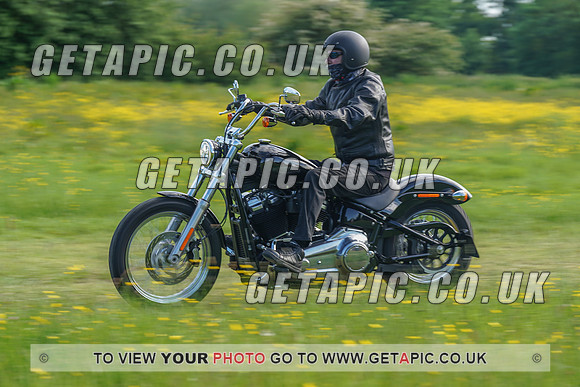 RS2106_1222