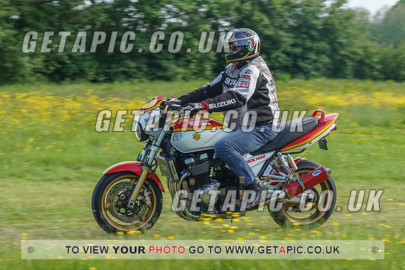 RS2106_1225