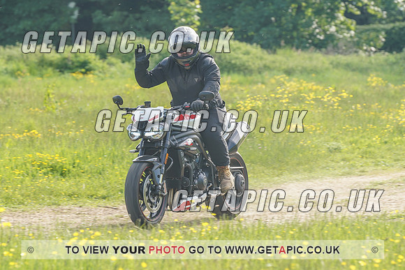 RS2106_1236