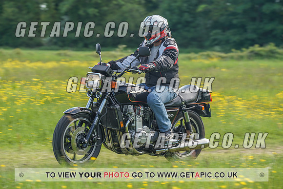 RS2106_1253