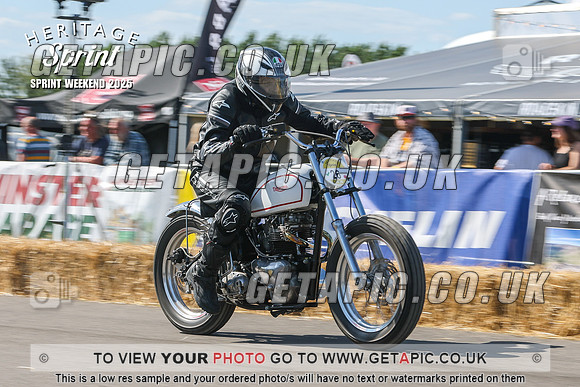 GP2508-6029-C_LOGO_ON_PHOTO