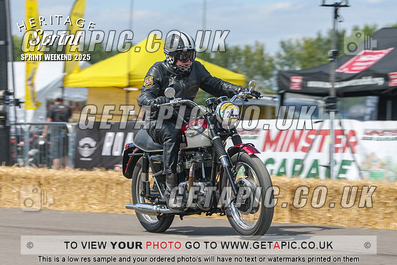 GP2508-4272-C_LOGO_ON_PHOTO