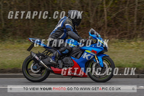 RS2203_1172