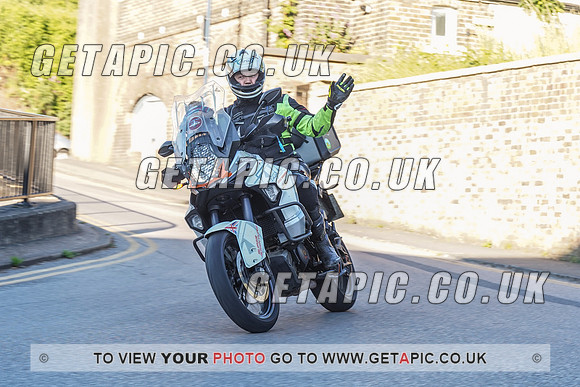 RS2106_1633