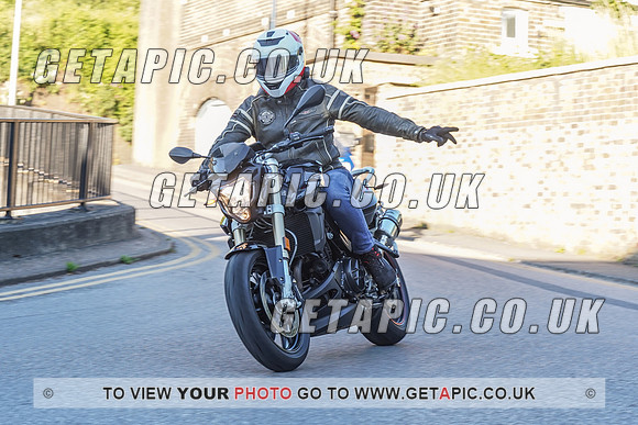 RS2106_1642